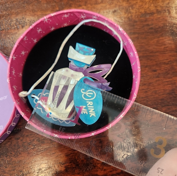 Erstwilder x Kitschy Witch Drink Me - Picture 5 of 5